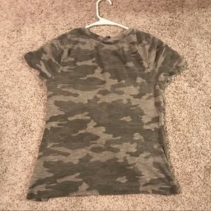 camouflage twist front t-shirt